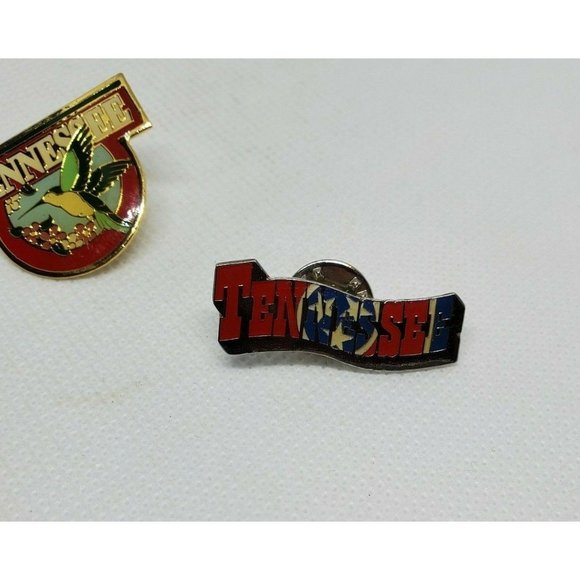 2 Tennessee Mockingbird And Tennessee Logo Embossed Pin Lapel Button - Picture 2 of 12